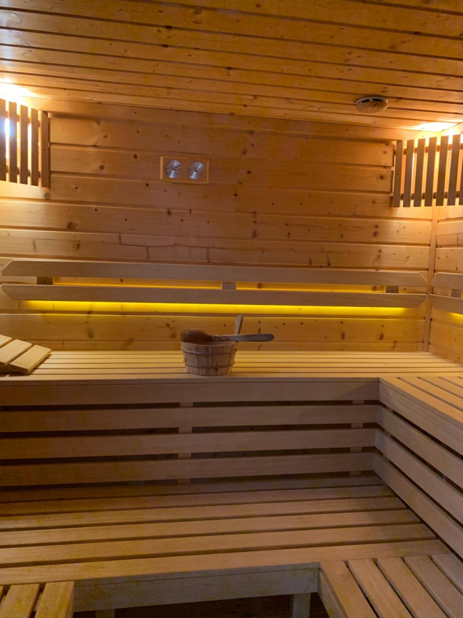 Domek Arkasasino Z Jacuzzi Bagian luar foto